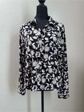 Tahari Black and White Floral Button-Up Blouse